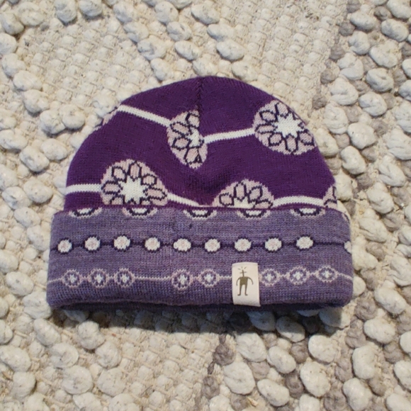SmartWool baby hat in purple - Picture 1 of 5